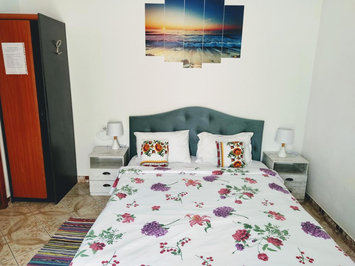 Vila Traian Si Teodora Costinesti Exteriör bild