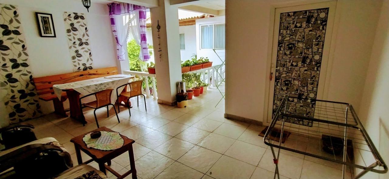 Vila Traian Si Teodora Costinesti Exteriör bild