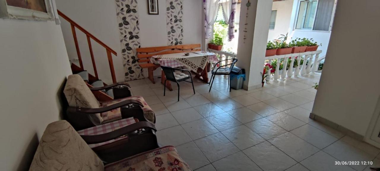 Vila Traian Si Teodora Costinesti Exteriör bild