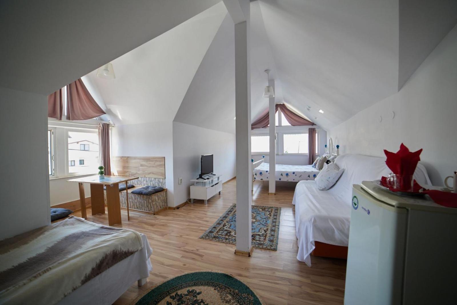 Vila Traian Si Teodora Costinesti Exteriör bild